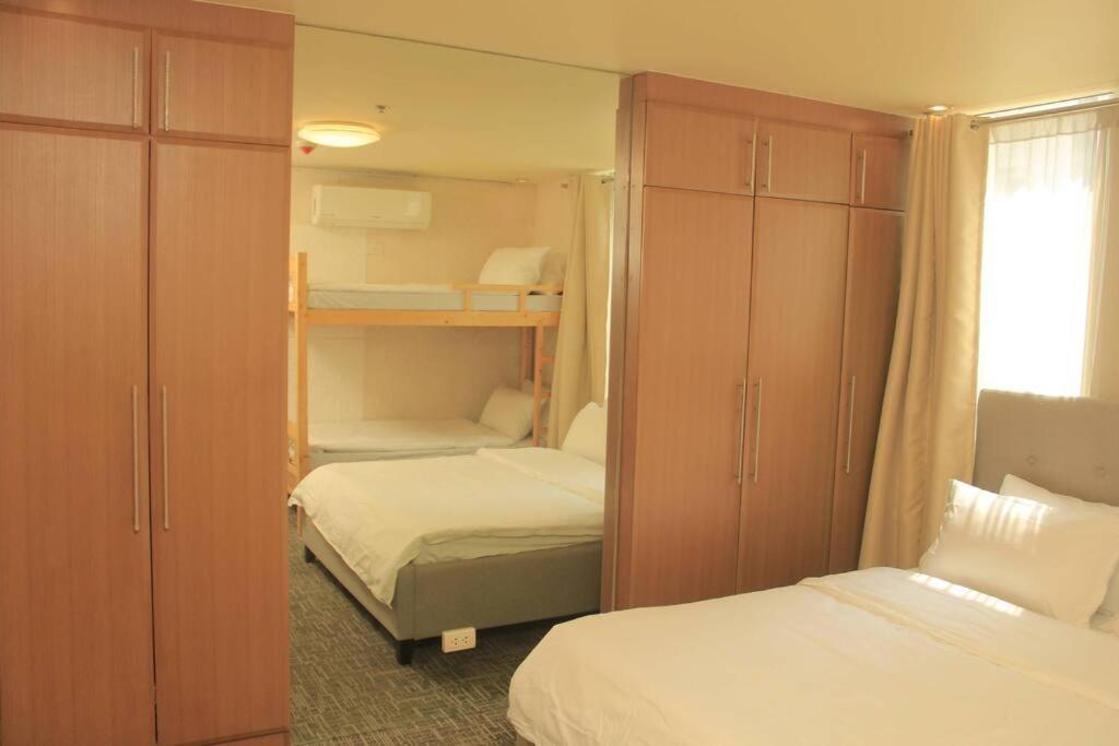 مانيلا A2J Luxury 1Br Balcony Suite Near Venice Mall Bgc المظهر الخارجي الصورة