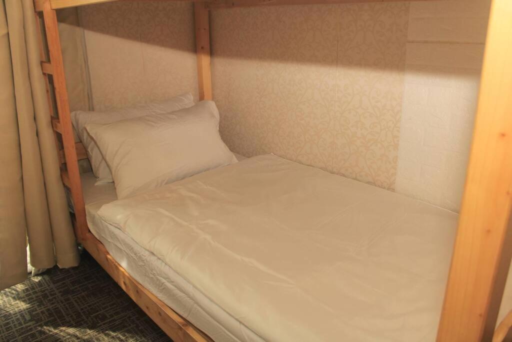 مانيلا A2J Luxury 1Br Balcony Suite Near Venice Mall Bgc المظهر الخارجي الصورة