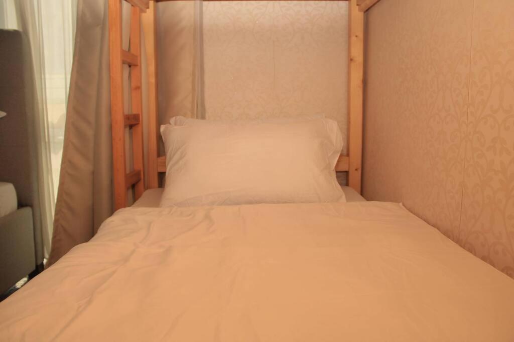 مانيلا A2J Luxury 1Br Balcony Suite Near Venice Mall Bgc المظهر الخارجي الصورة