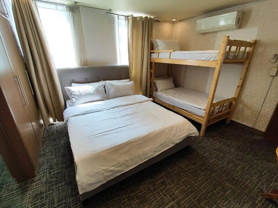 مانيلا A2J Luxury 1Br Balcony Suite Near Venice Mall Bgc المظهر الخارجي الصورة